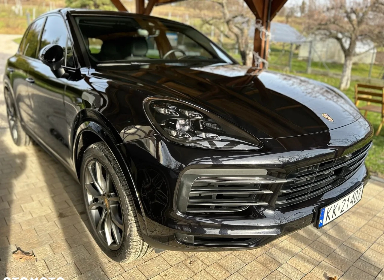 Porsche Cayenne cena 279900 przebieg: 86100, rok produkcji 2019 z Kraków małe 781